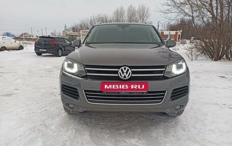 Volkswagen Touareg III, 2012 год, 2 090 000 рублей, 2 фотография