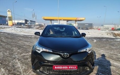 Toyota C-HR I рестайлинг, 2018 год, 2 200 000 рублей, 1 фотография