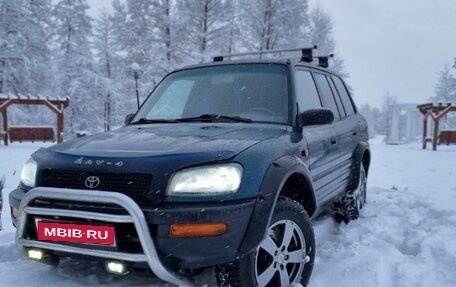 Toyota RAV4, 1996 год, 650 000 рублей, 1 фотография