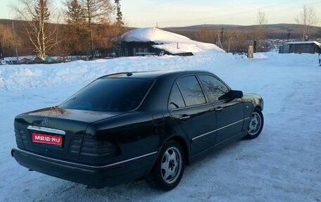 Mercedes-Benz E-Класс, 1998 год, 182 000 рублей, 1 фотография