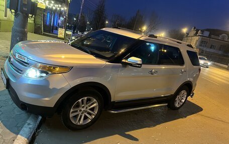 Ford Explorer VI, 2012 год, 1 600 000 рублей, 2 фотография