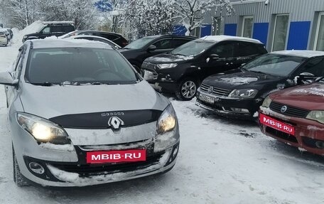 Renault Megane III, 2013 год, 650 000 рублей, 2 фотография