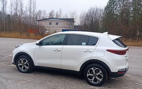 KIA Sportage IV рестайлинг, 2021 год, 2 600 000 рублей, 6 фотография