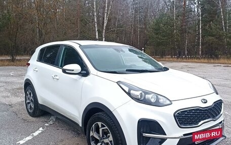 KIA Sportage IV рестайлинг, 2021 год, 2 600 000 рублей, 2 фотография