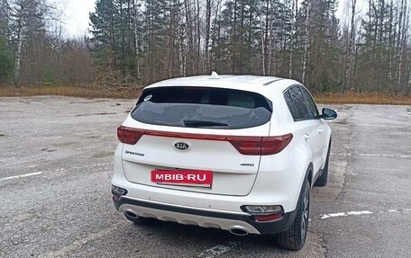 KIA Sportage IV рестайлинг, 2021 год, 2 600 000 рублей, 4 фотография