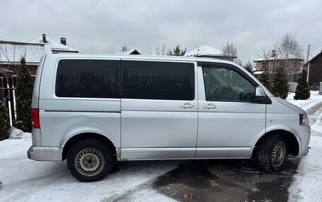 Volkswagen Caravelle T5, 2010 год, 1 700 000 рублей, 2 фотография