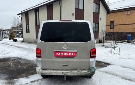 Volkswagen Caravelle T5, 2010 год, 1 700 000 рублей, 4 фотография