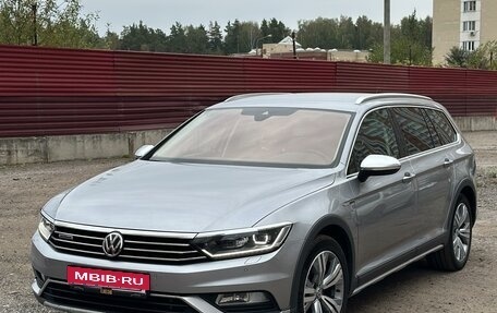 Volkswagen Passat B8 рестайлинг, 2019 год, 3 250 000 рублей, 1 фотография