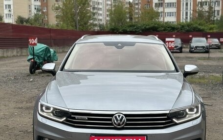 Volkswagen Passat B8 рестайлинг, 2019 год, 3 250 000 рублей, 6 фотография