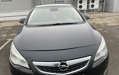 Opel Astra J, 2011 год, 720 000 рублей, 2 фотография