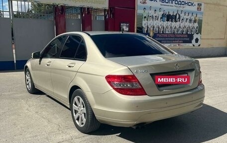 Mercedes-Benz C-Класс, 2010 год, 1 550 000 рублей, 10 фотография