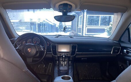 Porsche Panamera II рестайлинг, 2012 год, 2 300 000 рублей, 9 фотография