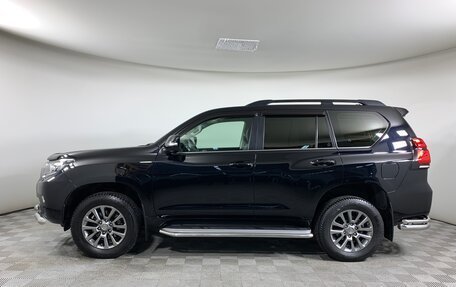 Toyota Land Cruiser Prado 150 рестайлинг 2, 2018 год, 5 700 000 рублей, 8 фотография