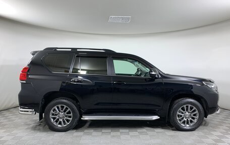 Toyota Land Cruiser Prado 150 рестайлинг 2, 2018 год, 5 700 000 рублей, 4 фотография