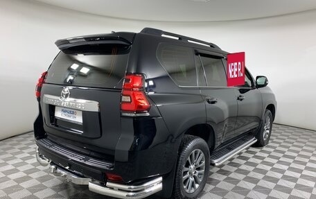 Toyota Land Cruiser Prado 150 рестайлинг 2, 2018 год, 5 700 000 рублей, 5 фотография