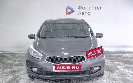 KIA cee'd III, 2013 год, 950 000 рублей, 2 фотография