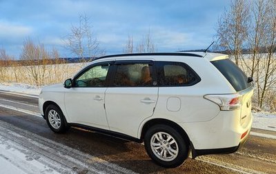 Mitsubishi Outlander III рестайлинг 3, 2013 год, 1 750 000 рублей, 1 фотография