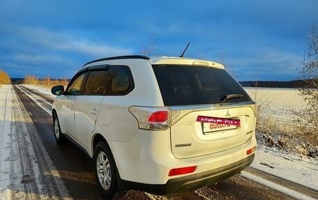 Mitsubishi Outlander III рестайлинг 3, 2013 год, 1 750 000 рублей, 5 фотография