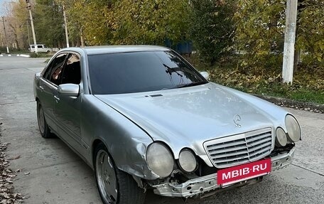 Mercedes-Benz E-Класс, 2000 год, 490 000 рублей, 2 фотография