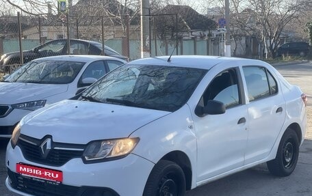 Renault Logan II, 2018 год, 535 000 рублей, 2 фотография