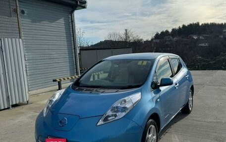 Nissan Leaf I, 2010 год, 670 000 рублей, 2 фотография