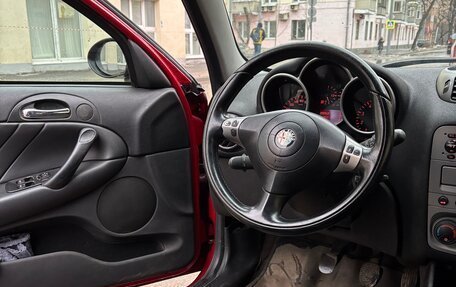 Alfa Romeo 147 I рестайлинг, 2003 год, 600 000 рублей, 14 фотография