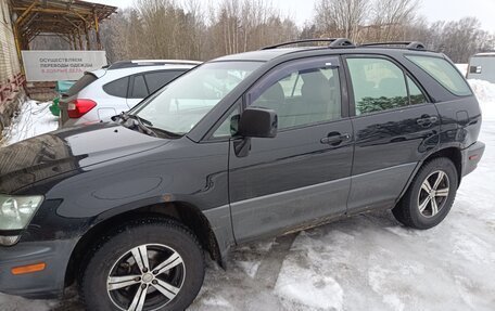 Lexus RX IV рестайлинг, 2000 год, 650 000 рублей, 1 фотография