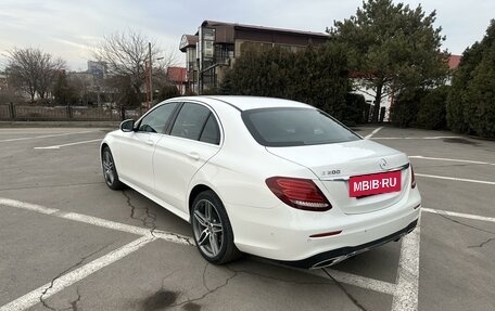 Mercedes-Benz E-Класс, 2019 год, 4 000 000 рублей, 3 фотография