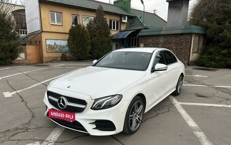 Mercedes-Benz E-Класс, 2019 год, 4 000 000 рублей, 8 фотография