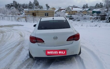 Opel Astra J, 2013 год, 1 100 000 рублей, 4 фотография