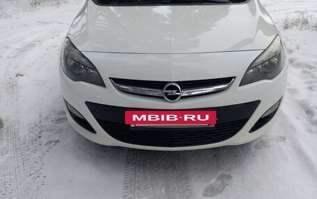 Opel Astra J, 2013 год, 1 100 000 рублей, 14 фотография