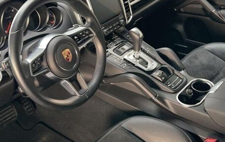 Porsche Cayenne III, 2017 год, 5 000 000 рублей, 3 фотография