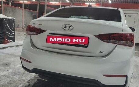 Hyundai Solaris II рестайлинг, 2017 год, 1 400 000 рублей, 3 фотография