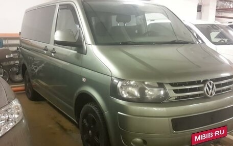 Volkswagen Caravelle T5, 2011 год, 3 300 000 рублей, 1 фотография