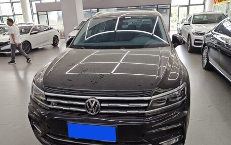 Volkswagen Tiguan II, 2020 год, 2 555 000 рублей, 3 фотография