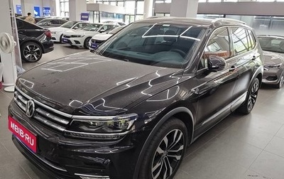 Volkswagen Tiguan II, 2020 год, 2 555 000 рублей, 1 фотография