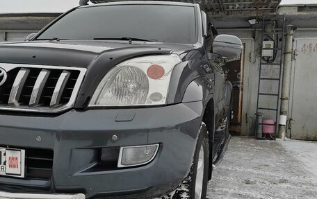 Toyota Land Cruiser Prado 120 рестайлинг, 2006 год, 3 000 000 рублей, 20 фотография