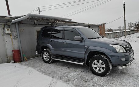 Toyota Land Cruiser Prado 120 рестайлинг, 2006 год, 3 000 000 рублей, 33 фотография