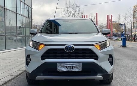 Toyota RAV4, 2021 год, 3 250 000 рублей, 5 фотография