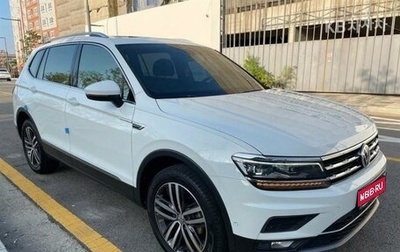 Volkswagen Tiguan II, 2020 год, 3 099 000 рублей, 1 фотография