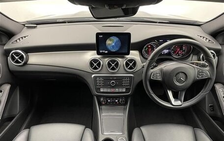 Mercedes-Benz GLA, 2017 год, 1 750 000 рублей, 3 фотография