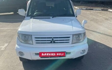 Mitsubishi Pajero iO, 1999 год, 415 000 рублей, 6 фотография