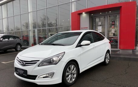 Hyundai Solaris II рестайлинг, 2015 год, 1 247 000 рублей, 1 фотография