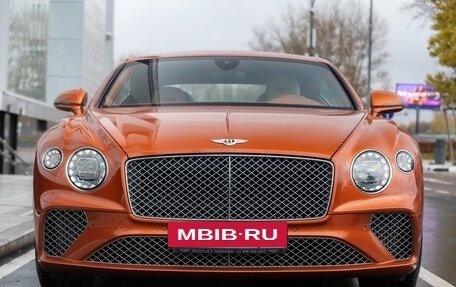 Bentley Continental GT III, 2019 год, 22 000 000 рублей, 4 фотография