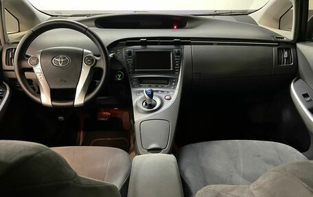 Toyota Prius, 2010 год, 1 115 000 рублей, 14 фотография