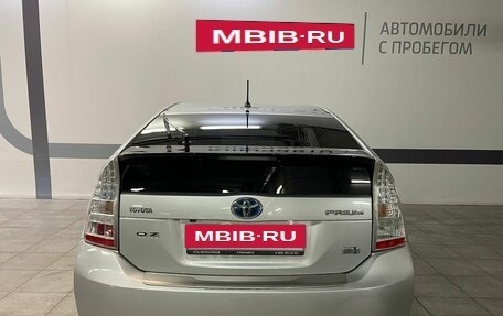 Toyota Prius, 2010 год, 1 115 000 рублей, 5 фотография