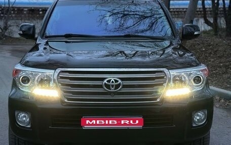 Toyota Land Cruiser 200, 2013 год, 4 850 000 рублей, 13 фотография