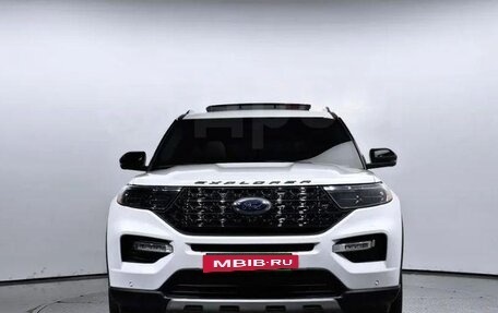 Ford Explorer VI, 2021 год, 4 000 000 рублей, 3 фотография