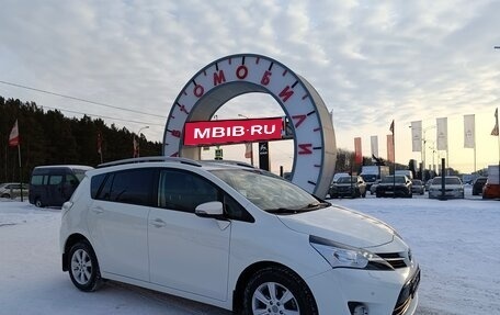 Toyota Verso I, 2013 год, 1 729 000 рублей, 1 фотография