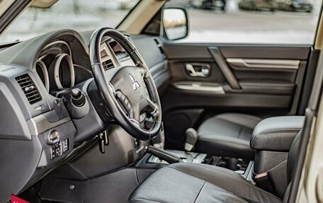 Mitsubishi Pajero IV, 2019 год, 2 985 000 рублей, 13 фотография